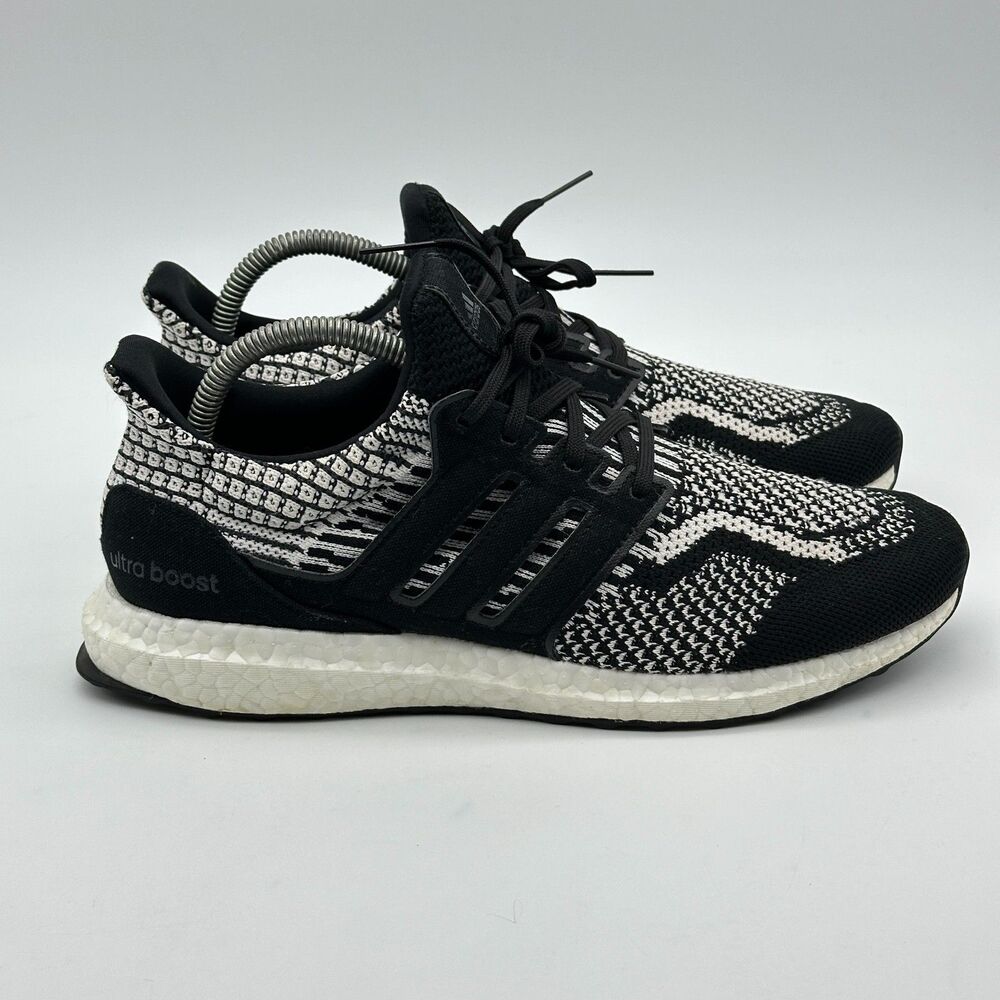 Adidas Ultraboost DNA Black White Oreo Women's Size 9 Running Shoes FZ1850 - Picture 4 of 15